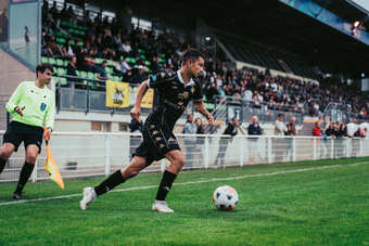 USM09372 (1)